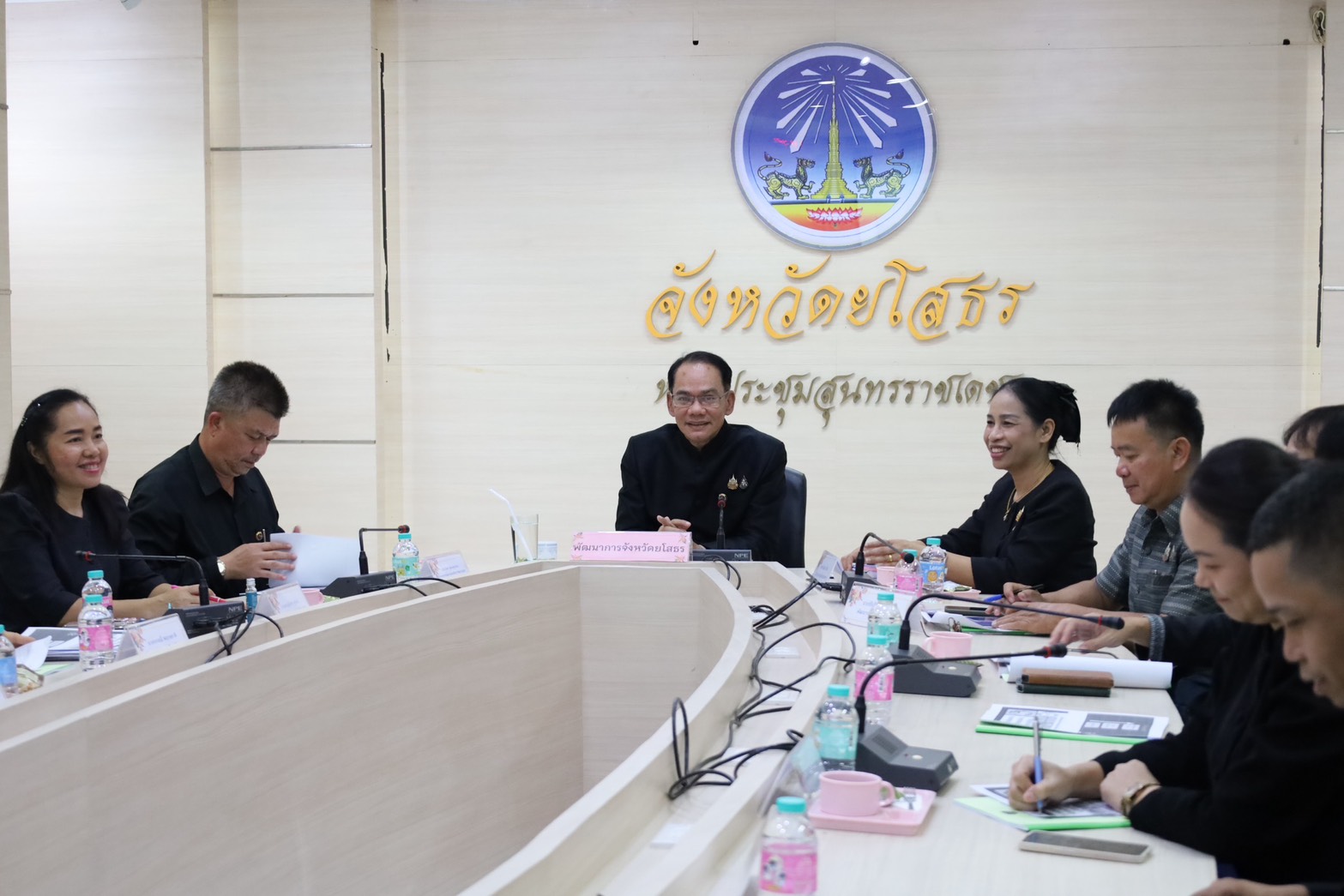 พช.กุดชุม  ร่วมประชุมผู้บริหารและเจ้าหน้าที่พัฒนาชุมชน ประจำเดือนพฤศจิกายน 2568