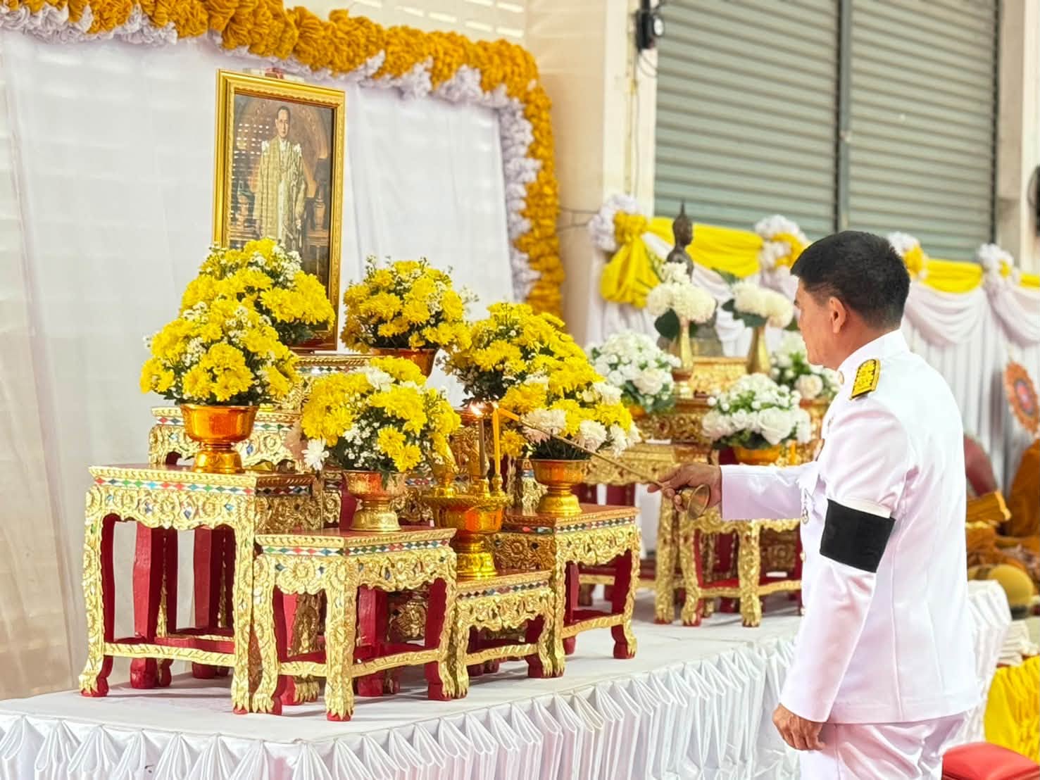 💙 @รักที่สุด...ที่กุดชุม  🙏 พช.กุดชุม ร่วมพิธีทำบุญตักบาตรถวายพระราชกุศล น้อมรำลึกในพระมหากรุณาธิคุณ เนื่องในวันนวมินทรมหาราช 13 ตุลาคม 2569