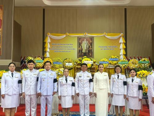 💙 @รักที่สุด...ที่กุดชุม  🌼 พช.กุดชุม ร่วมพิธีวางพวงมาลา น้อมรำลึกในพระมหากรุณาธิคุณ เนื่องในวันนวมินทรมหาราช 13 ตุลาคม 2569